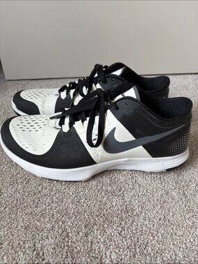 Nike Black and White FS Light Trainer Shoes
